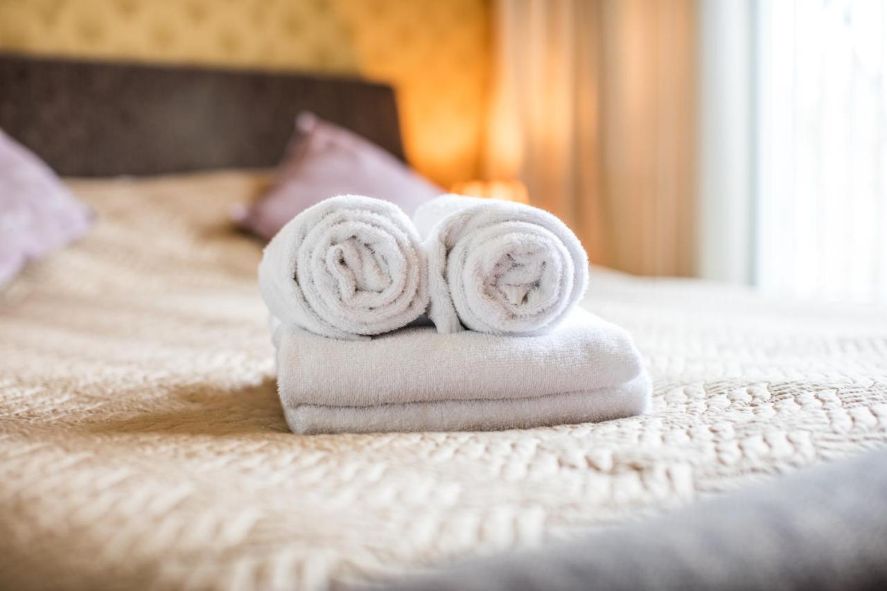 Hotel Le Provencal Слейс Екстер'єр фото