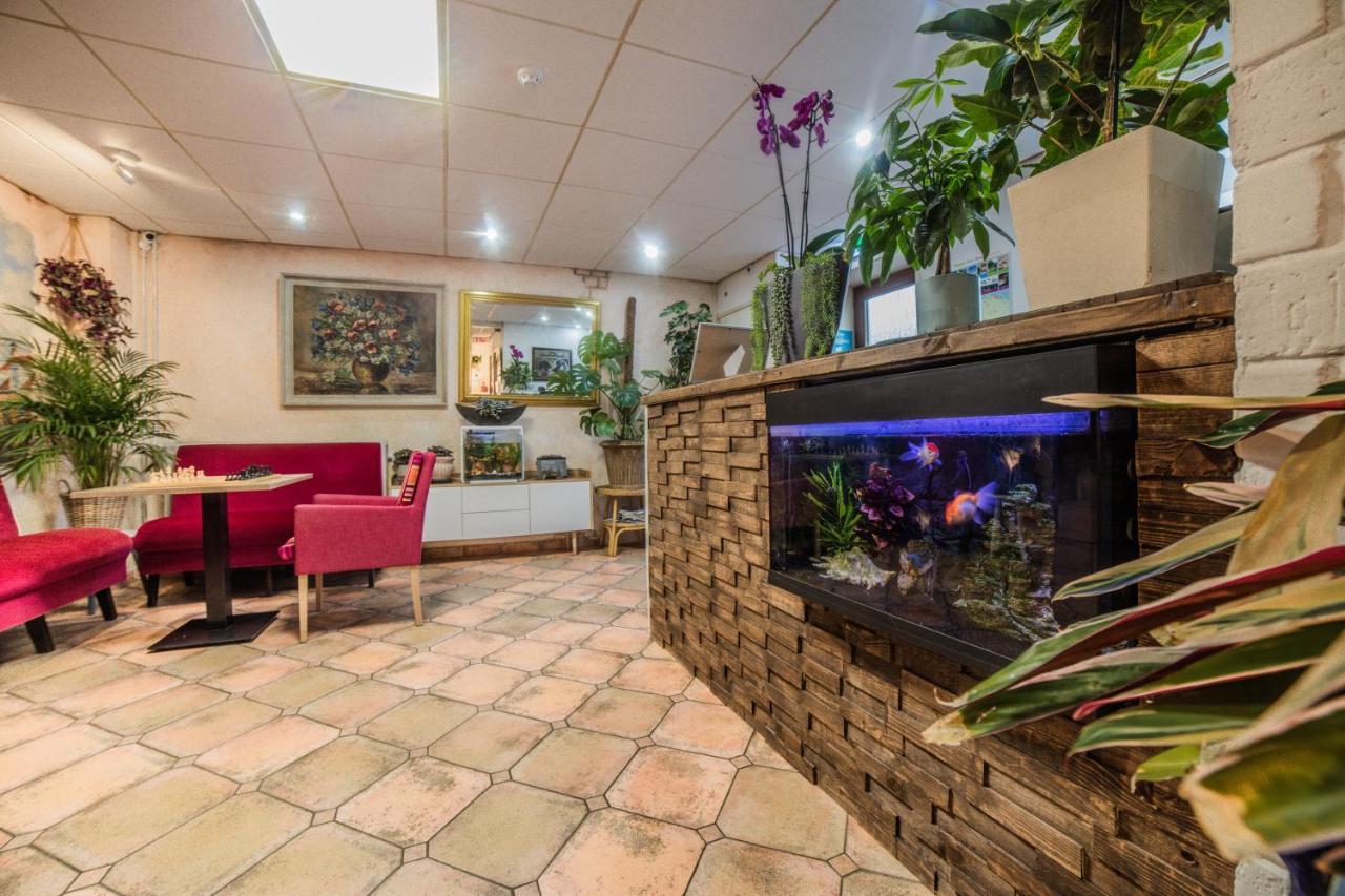 Hotel Le Provencal Слейс Екстер'єр фото