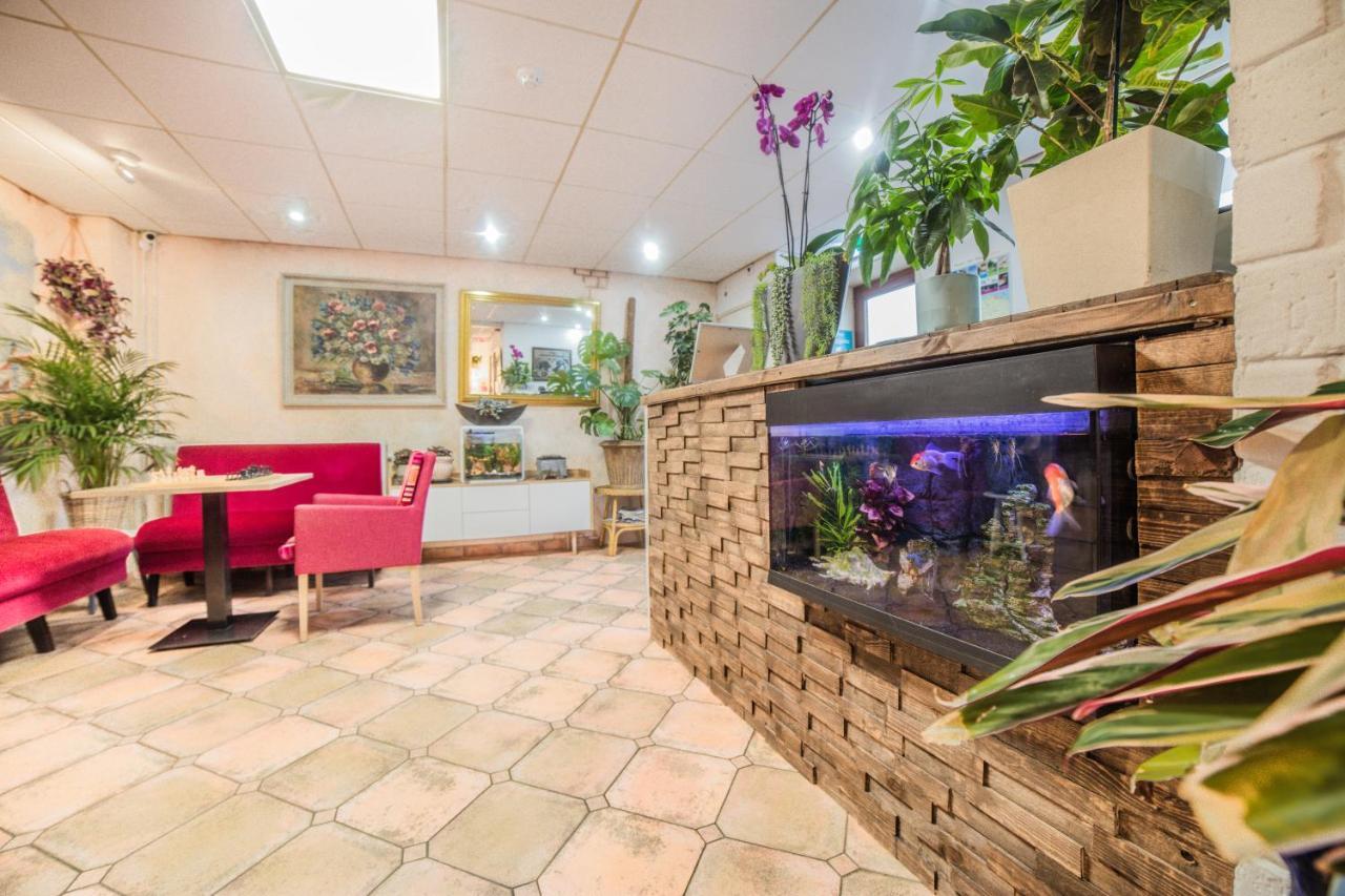 Hotel Le Provencal Слейс Екстер'єр фото