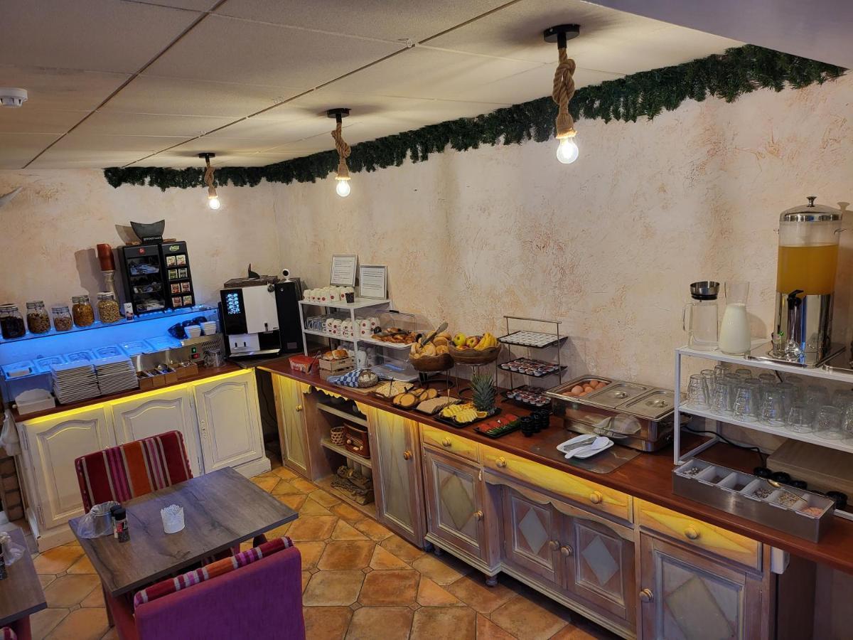 Hotel Le Provencal Слейс Екстер'єр фото